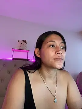 Snapshot of mariana_21x chatting on January 18, 1:08 pm mariana 21x online show from January 18, 1:08 pm