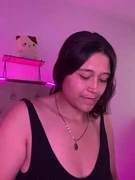 Snapshot of mariana_21x chatting on January 21, 12:39 pm mariana 21x online show from January 21, 12:39 pm