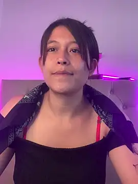 Snapshot of mariana_21x chatting on January 28, 12:54 pm mariana 21x online show from January 28, 12:54 pm