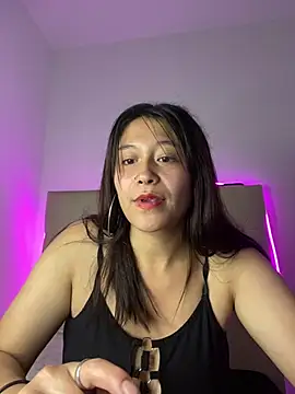 Snapshot of mariana_21x chatting on February 20, 7:30 pm mariana 21x online show from February 20, 7:30 pm