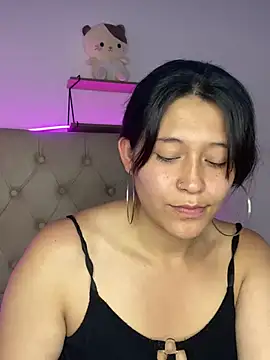 Snapshot of mariana_21x chatting on February 21, 7:32 pm mariana 21x online show from February 21, 7:32 pm