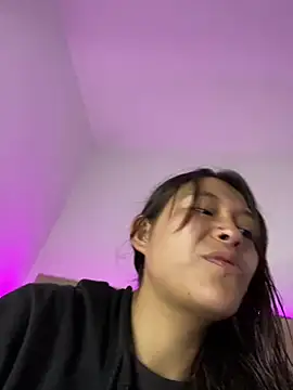 Snapshot of mariana_21x chatting on February 28, 12:52 pm mariana 21x online show from February 28, 12:52 pm