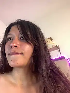 Snapshot of mariana_21x chatting on March 12, 1:30 pm mariana 21x online show from March 12, 1:30 pm