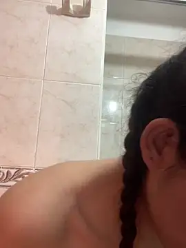Snapshot of mariana_21x chatting on March 12, 7:38 pm mariana 21x online show from March 12, 7:38 pm