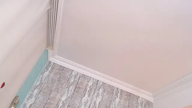 Snapshot of CrystalWoods94 chatting on February 6, 12:54 am CrystalWoods94 online show from February 6, 12:54 am