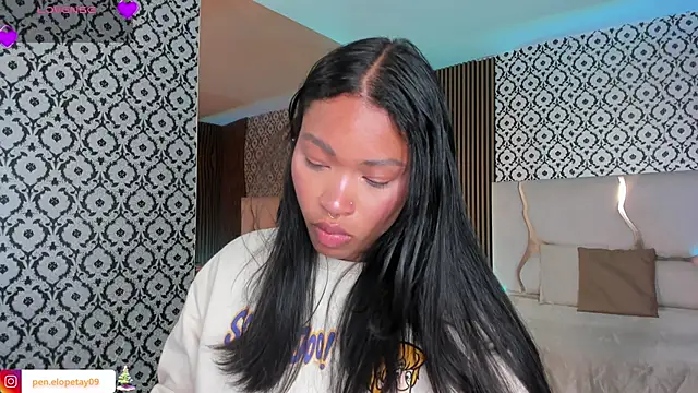 Snapshot of penelope_tay1 chatting on January 16, 3:21 am penelope tay1 online show from January 16, 3:21 am