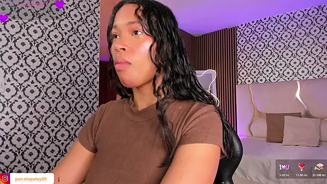 Snapshot of penelope_tay1 chatting on February 10, 3:21 am penelope tay1 online show from February 10, 3:21 am