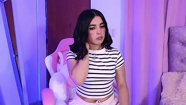 Emily-14 online show from December 20, 4:53 am