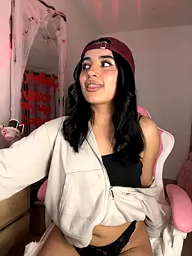 Emily-14 online show from October 29, 4:04 am