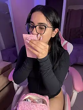 Emily-14 online show from May 5, 6:21 am