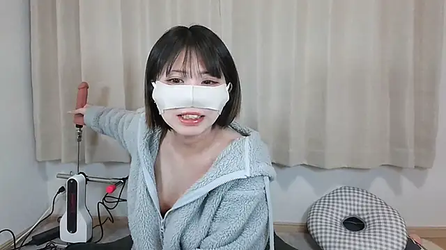 -anzu-o online show from February 14, 11:53 am