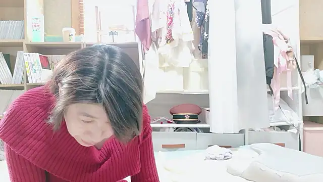 Snapshot of morikawa_sayaka chatting on February 6, 12:37 am morikawa sayaka online show from February 6, 12:37 am