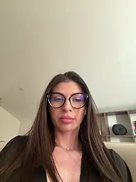 Snapshot of sweetndcrazy chatting on March 7, 8:00 am sweetndcrazy online show from March 7, 8:00 am