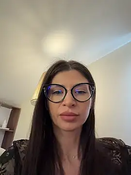 Snapshot of sweetndcrazy chatting on March 15, 7:03 am sweetndcrazy online show from March 15, 7:03 am