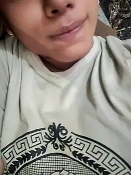 Snapshot of Babby_girl08 chatting on October 29, 3:20 am Babby girl08 online show from October 29, 3:20 am