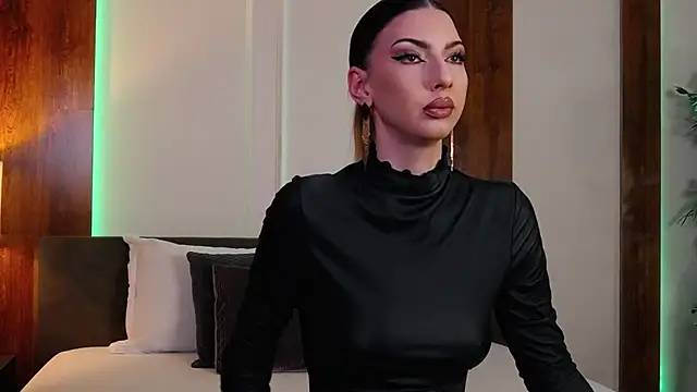 Snapshot of SkylerSpark chatting on March 10, 9:20 pm SkylerSpark online show from March 10, 9:20 pm