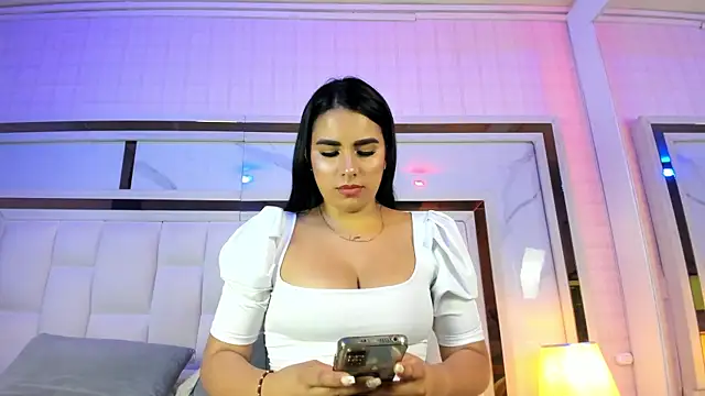 giorgia 13 online show from February 8, 3:30 am