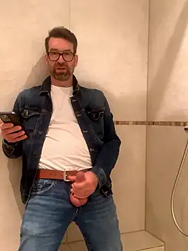 Snapshot of Sash_Ge chatting on January 10, 4:53 pm Sash Ge online show from January 10, 4:53 pm