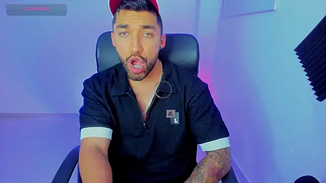 Sweet and caramel online show from February 14, 8:55 am