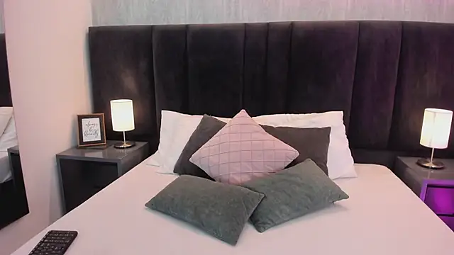 Freyaa   online show from September 29, 9:19 pm