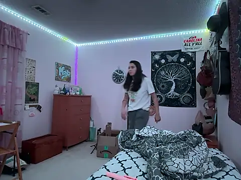 Snapshot of naughtynadia0502 chatting on February 4, 5:31 am naughtynadia0502 online show from February 4, 5:31 am