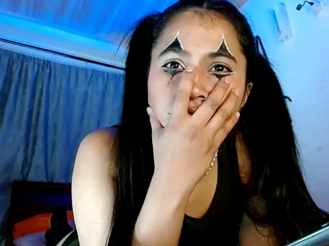 Snapshot of brihanna_lena chatting on October 21, 7:53 am brihanna lena online show from October 21, 7:53 am