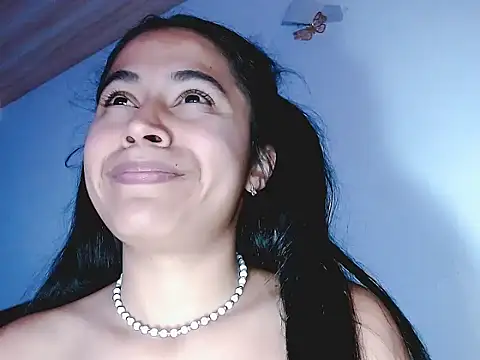 Snapshot of brihanna_lena chatting on May 12, 9:45 pm brihanna lena online show from May 12, 9:45 pm