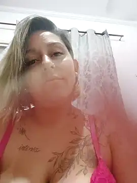 baixinhaloira online show from December 22, 5:53 pm