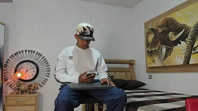mr stiven  online show from May 2, 3:00 am