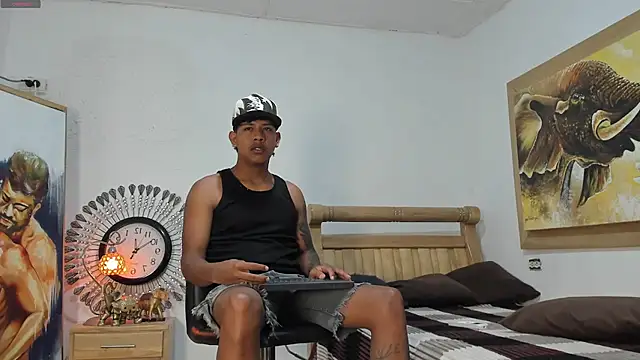 mr stiven  online show from May 5, 2:52 am