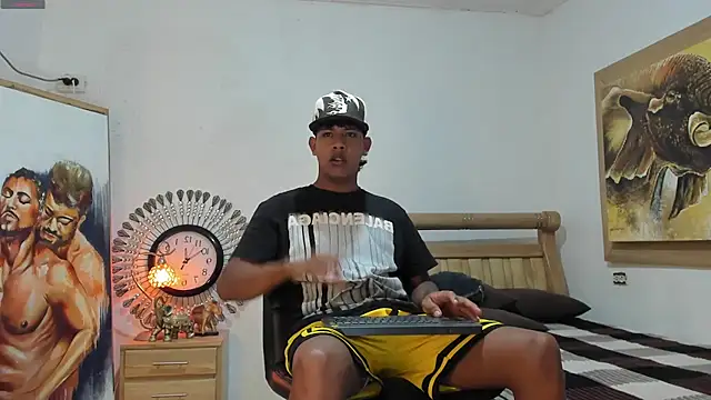 mr stiven  online show from May 7, 4:29 am