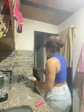 Snapshot of Liah_ferrer chatting on July 8, 12:48 am Liah ferrer online show from July 8, 12:48 am