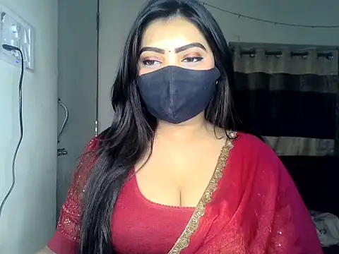 Snapshot of ishi_Beauty chatting on February 2, 5:28 am ishi Beauty online show from February 2, 5:28 am