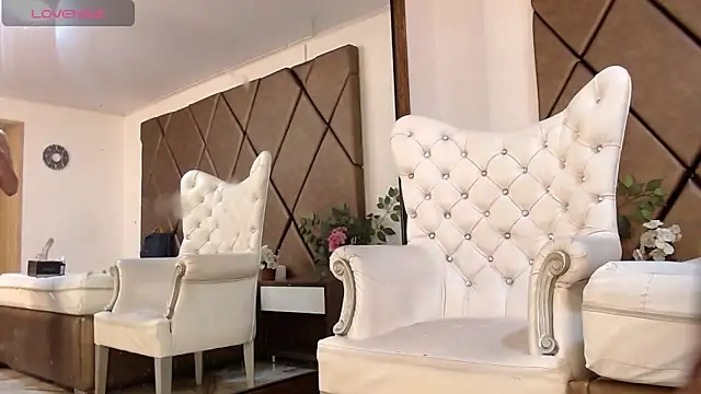 LunitaDiva online show from January 23, 12:19 pm