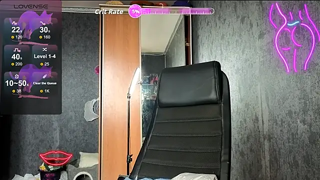 RachelPirce online show from December 4, 6:01 am