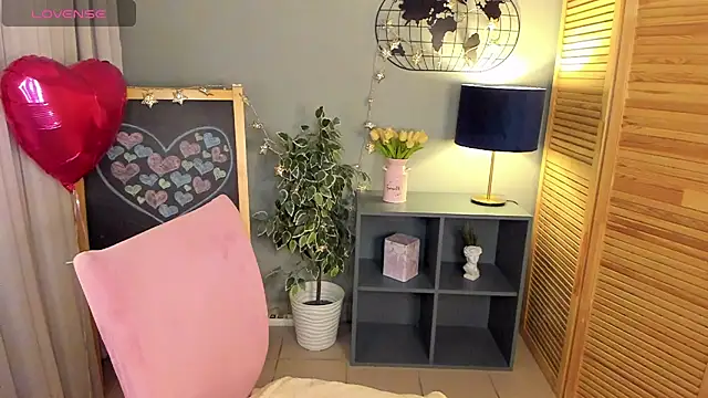 SallyFishery online show from February 26, 1:21 am