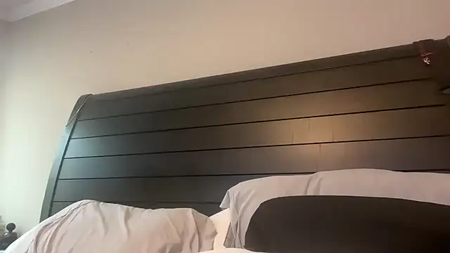 yourstrulylivy69 online show from January 30, 6:32 pm