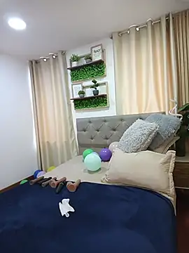 sasi luna online show from March 23, 2:10 pm