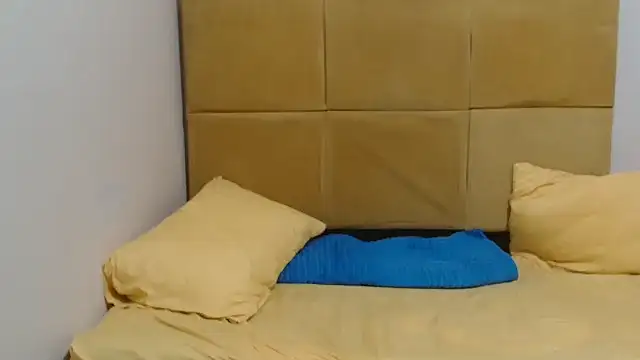 Snapshot of Bbw255 chatting on October 16, 7:15 pm Bbw255 online show from October 16, 7:15 pm