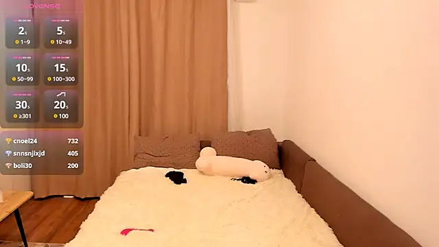 Snapshot of Carry_magic chatting on December 27, 12:07 am Carry magic online show from December 27, 12:07 am