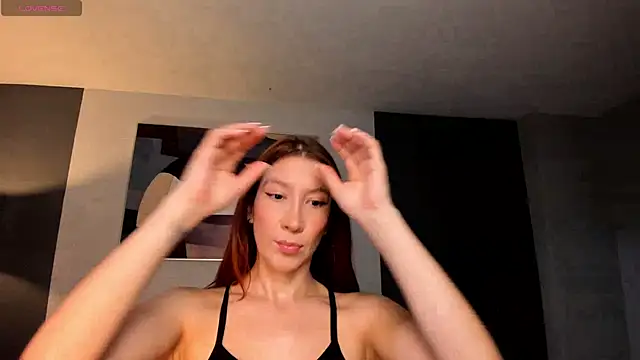 Snapshot of MiaFarrell_ chatting on February 15, 11:17 am MiaFarrell online show from February 15, 11:17 am