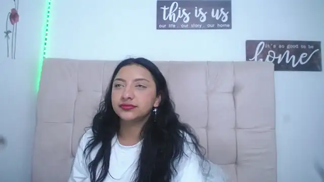 Snapshot of mariilulp303av chatting on January 28, 7:00 pm mariilulp303av online show from January 28, 7:00 pm