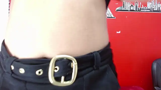 Snapshot of mariilulp303av chatting on November 1, 5:20 am mariilulp303av online show from November 1, 5:20 am