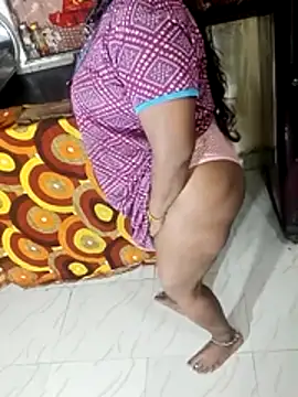 Snapshot of _Hot-Couple chatting on February 4, 2:17 am Hot-Couple online show from February 4, 2:17 am