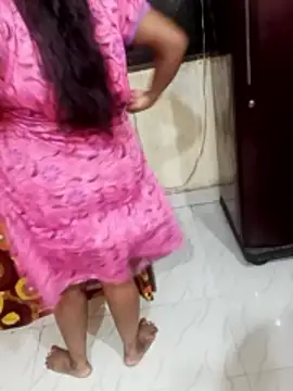 Snapshot of _Hot-Couple chatting on May 22, 5:51 pm Hot-Couple online show from May 22, 5:51 pm