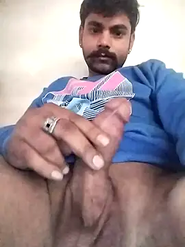 Snapshot of Solomen00 chatting on December 18, 7:36 am Solomen00 online show from December 18, 7:36 am