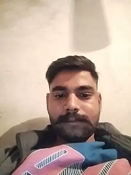 Snapshot of Solomen00 chatting on December 22, 7:42 pm Solomen00 online show from December 22, 7:42 pm