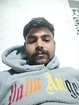 Snapshot of Solomen00 chatting on January 9, 4:39 pm Solomen00 online show from January 9, 4:39 pm