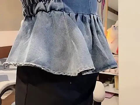 Eva-Public online show from February 20, 4:14 pm