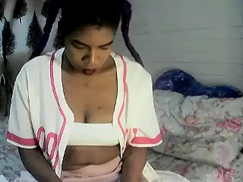 Snapshot of abiedoll chatting on February 10, 2:48 pm abiedoll online show from February 10, 2:48 pm
